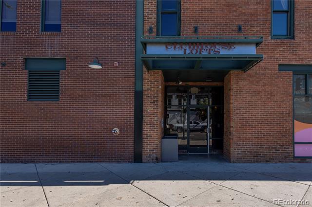 2101 Larimer Street Unit: 402