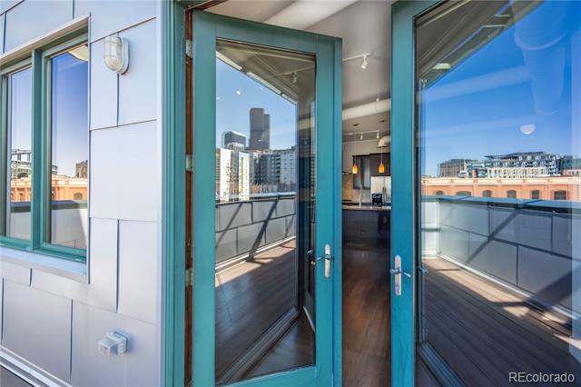 2101 Larimer Street Unit: 402
