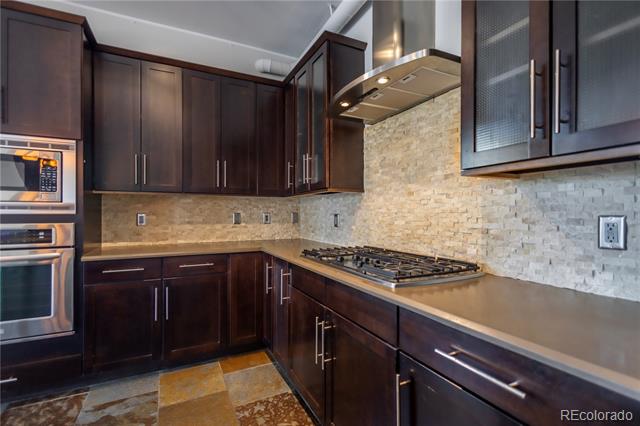 2101 Larimer Street Unit: 402