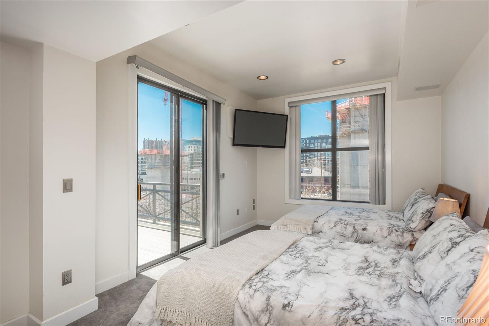 180 N Cook Street Unit: 509