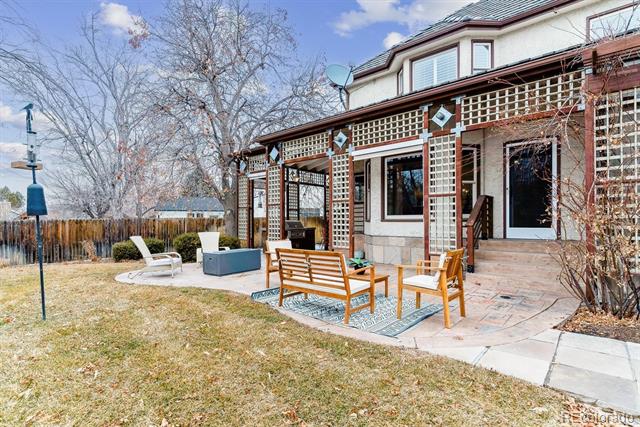 215 Locust Lane