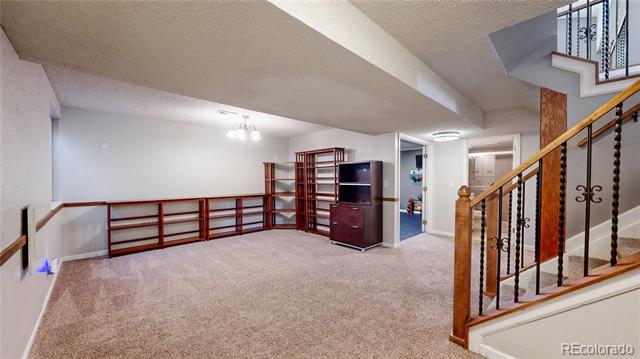 6470 S Filbert Lane