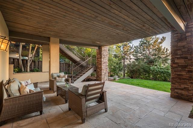 10109 S Shadow Hill Drive