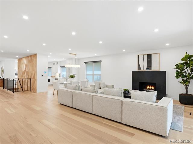 2800 S University Boulevard Unit: 174