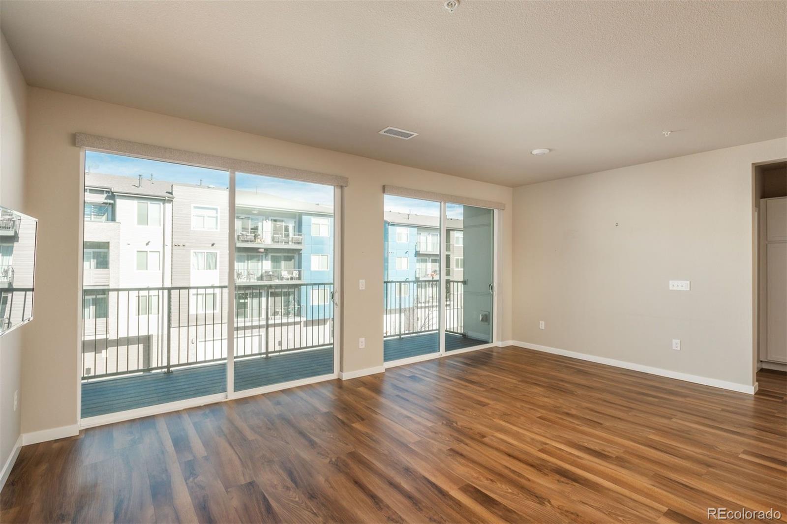 460 E Fremont Place Unit: 309