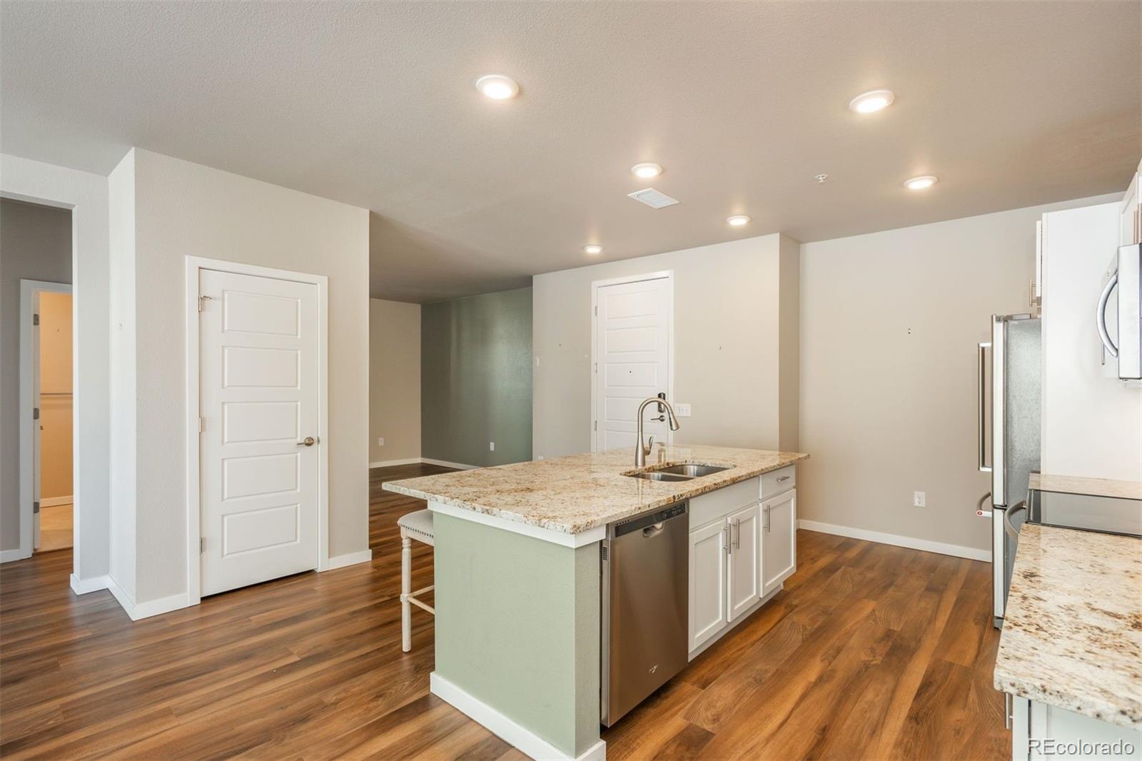 460 E Fremont Place Unit: 309