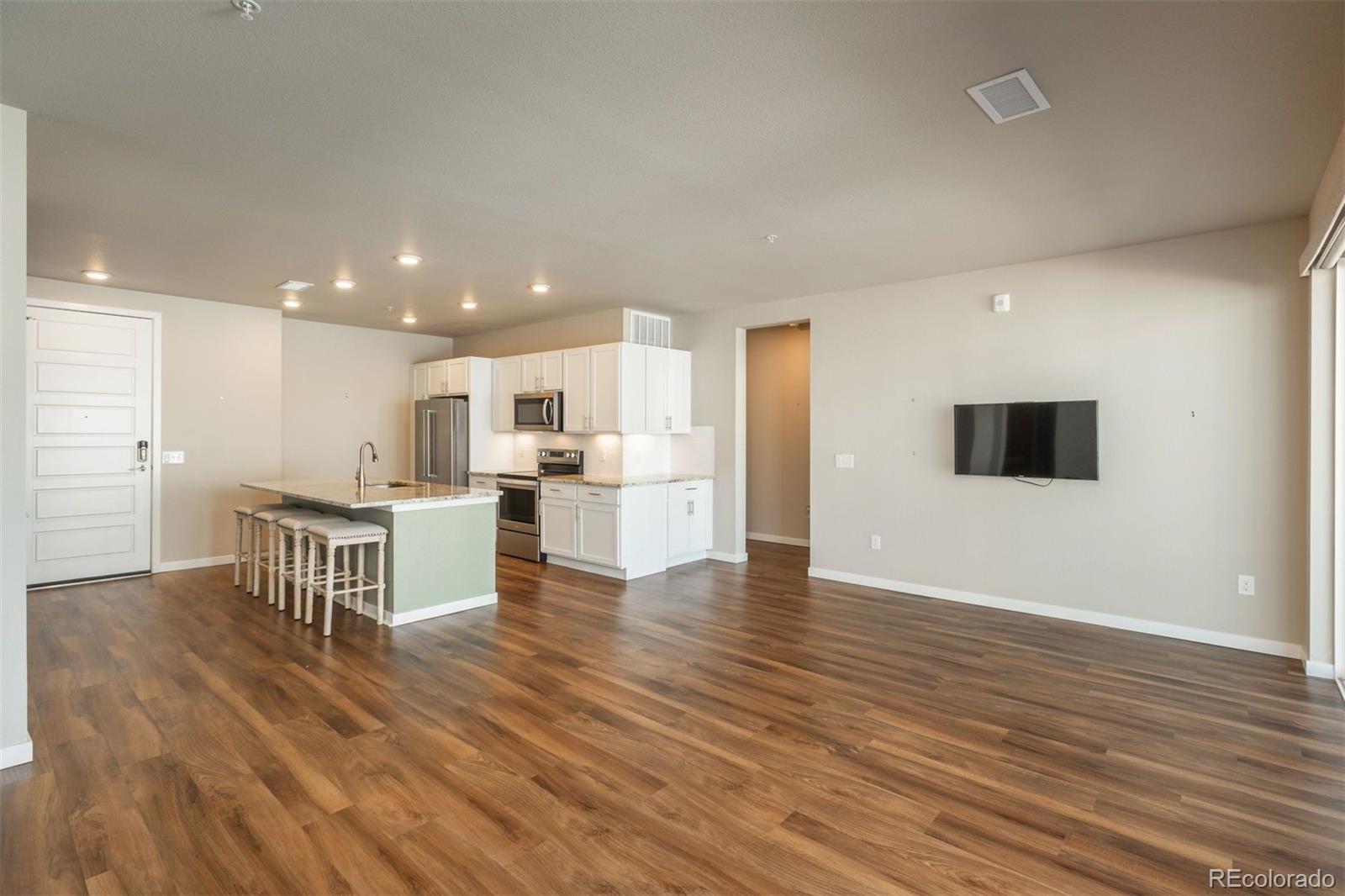 460 E Fremont Place Unit: 309