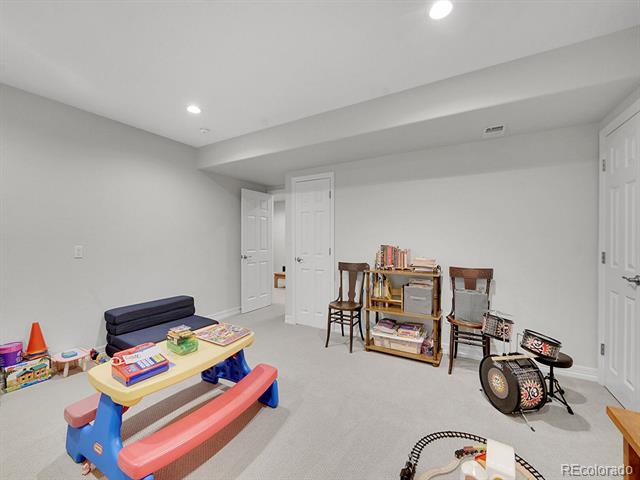 7628 Pineridge Terrace