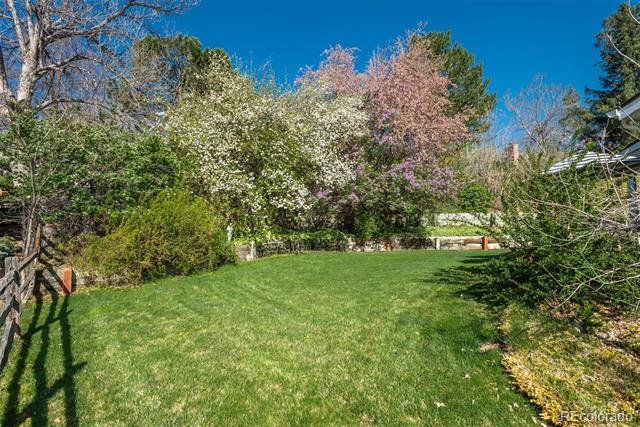 7169 S Grape Lane