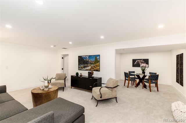 1555 Crestridge Drive
