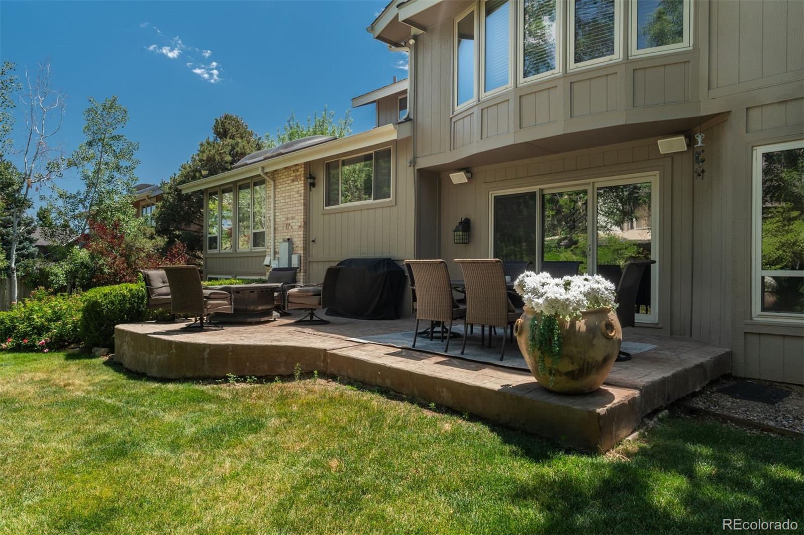 5373 E Links Circle