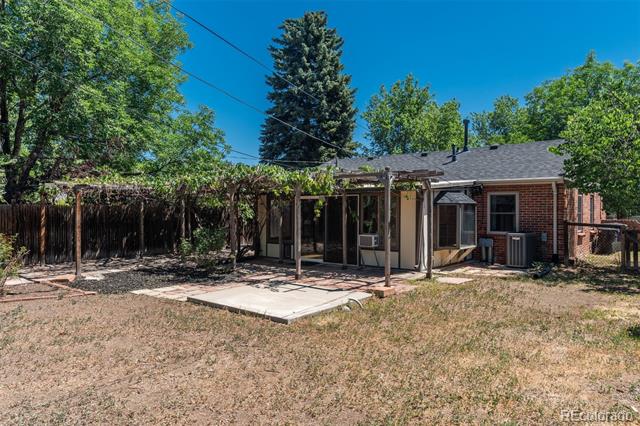1219 Jasmine Street