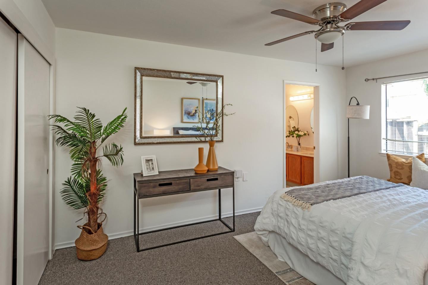 507 & 509 W Rincon AVE