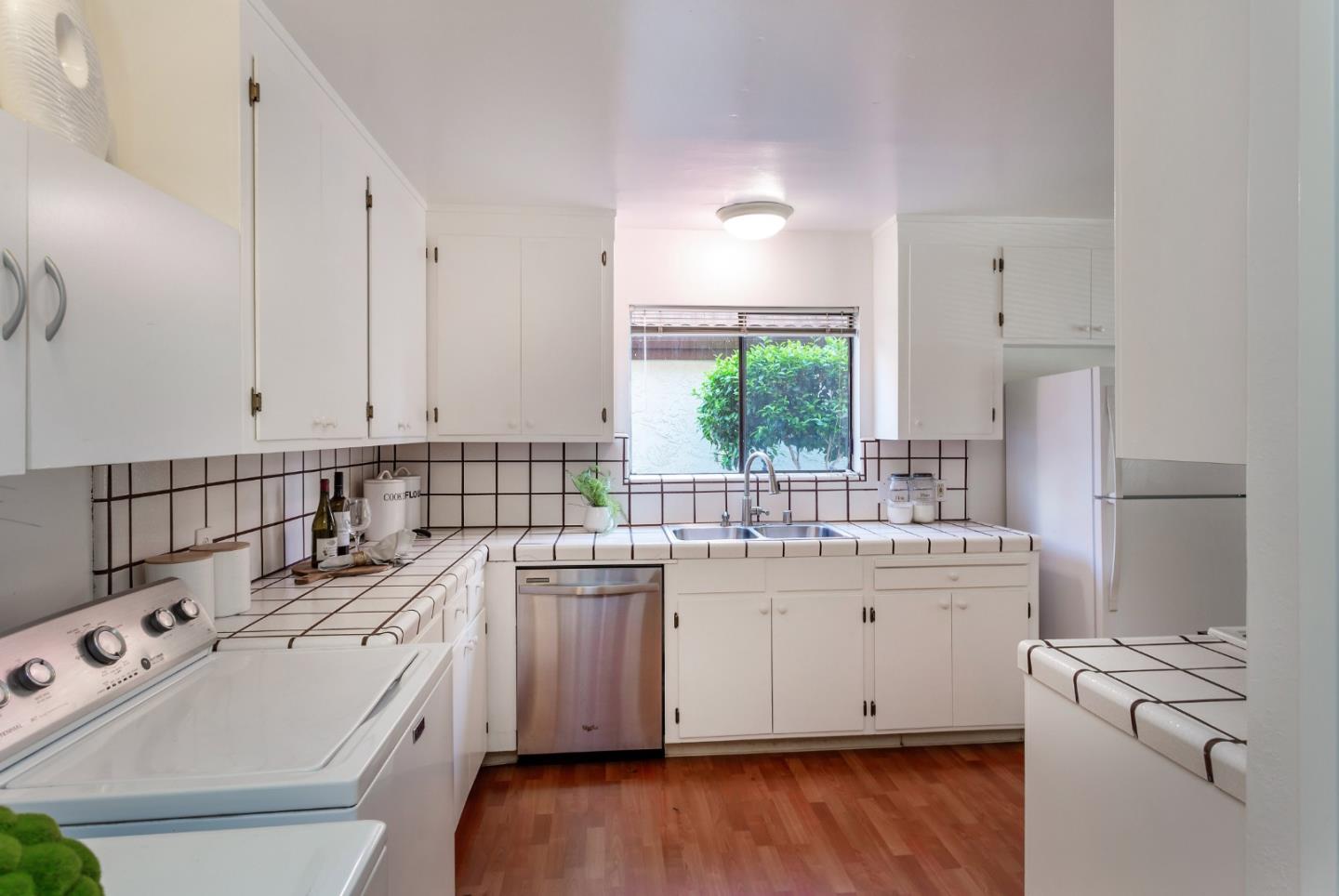 507 & 509 W Rincon AVE