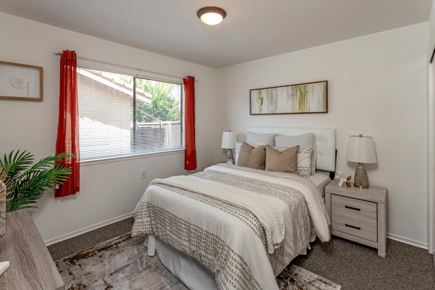 507 & 509 W Rincon AVE