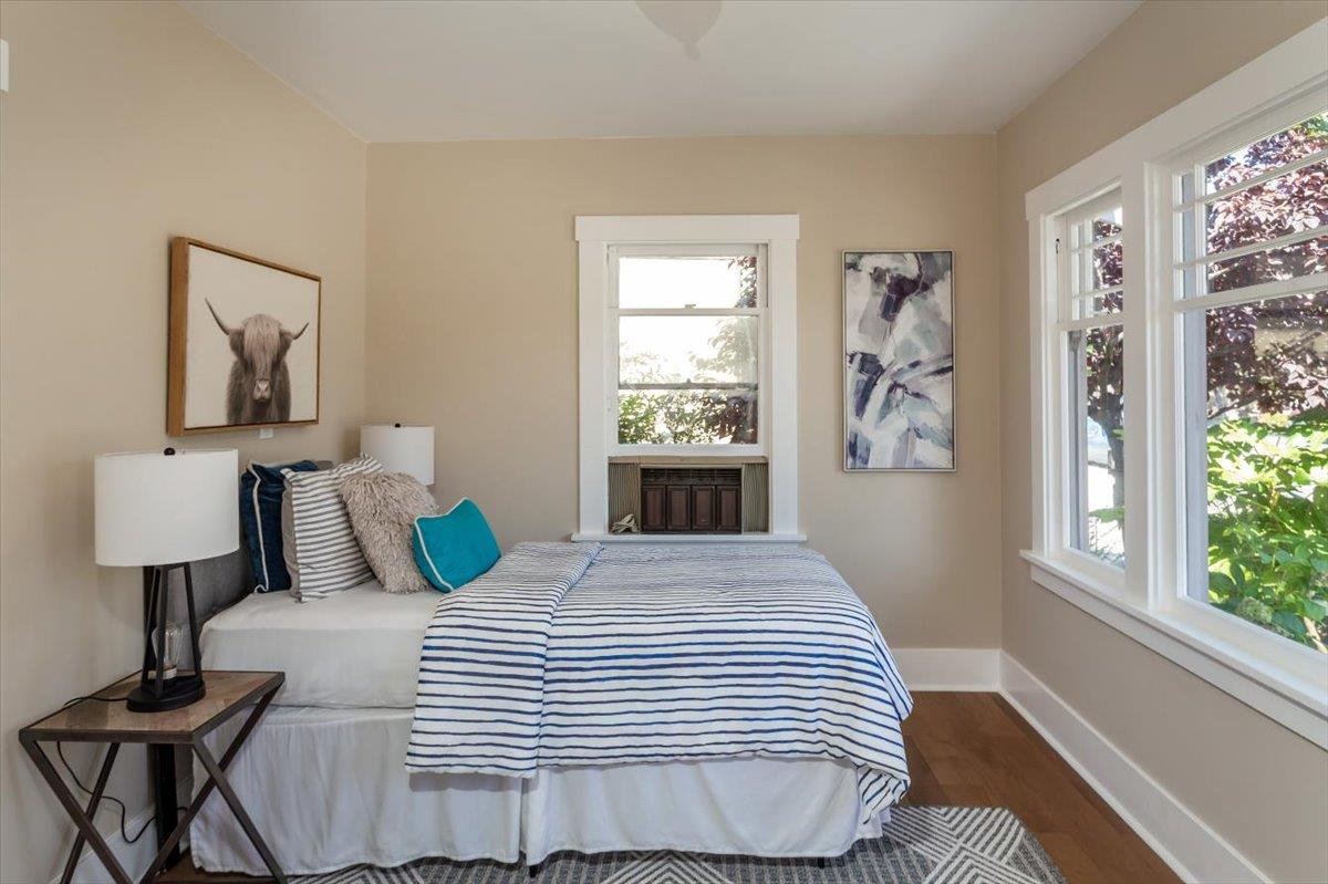 384 E Washington AVE