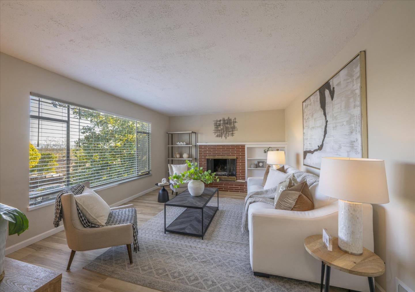 1196 Foothill Street