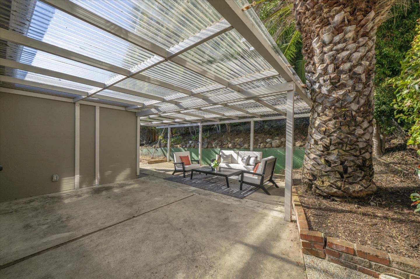 1196 Foothill Street