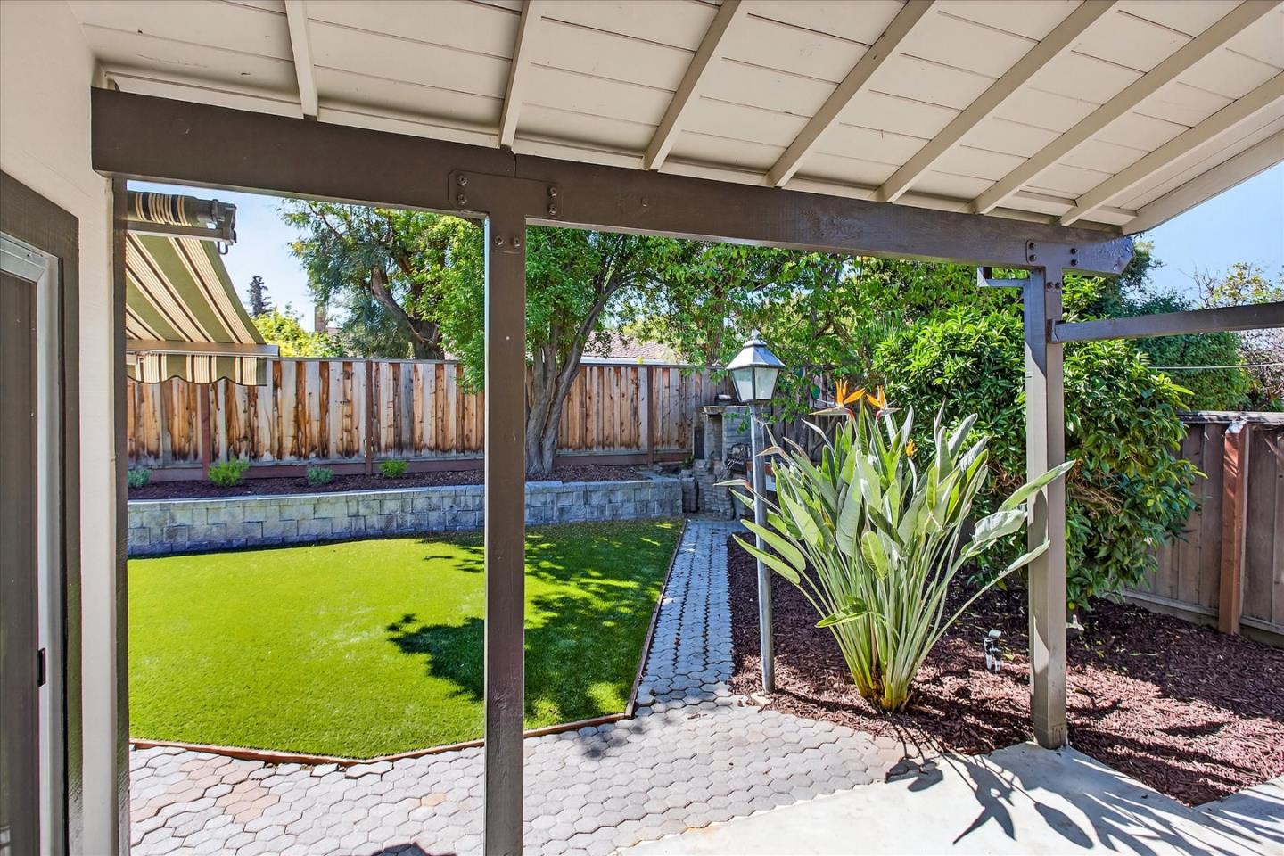 2758 Glorietta Circle