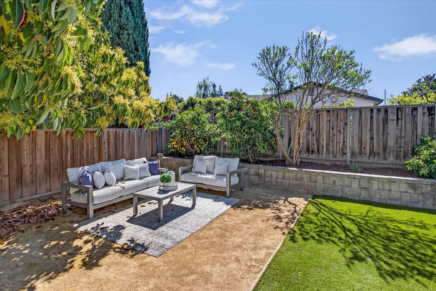 2758 Glorietta Circle