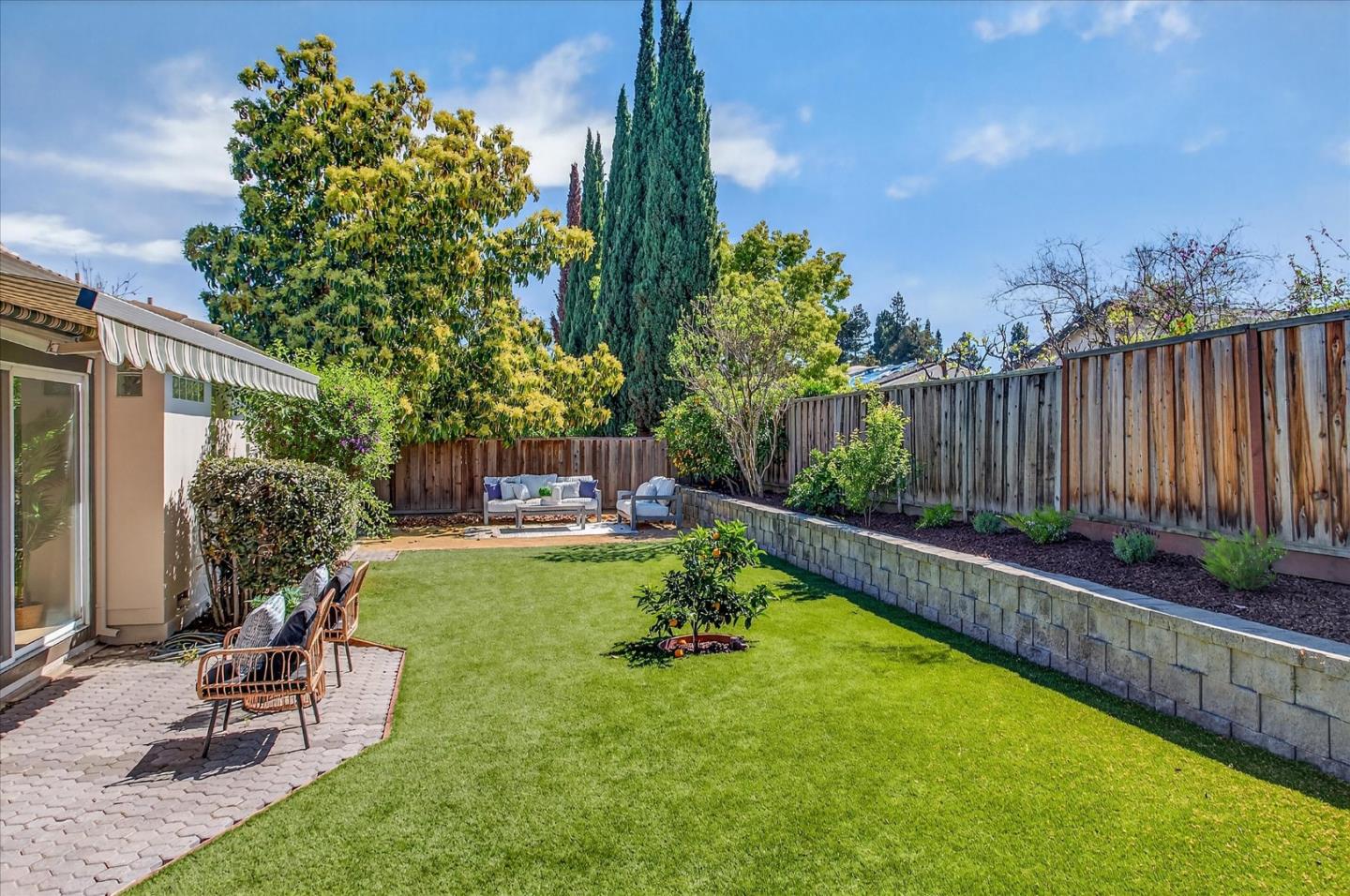 2758 Glorietta Circle