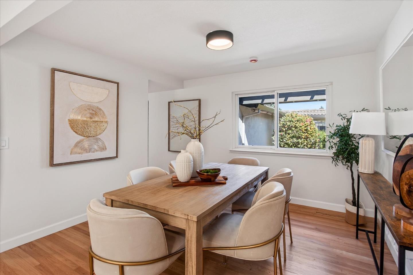 2758 Glorietta Circle