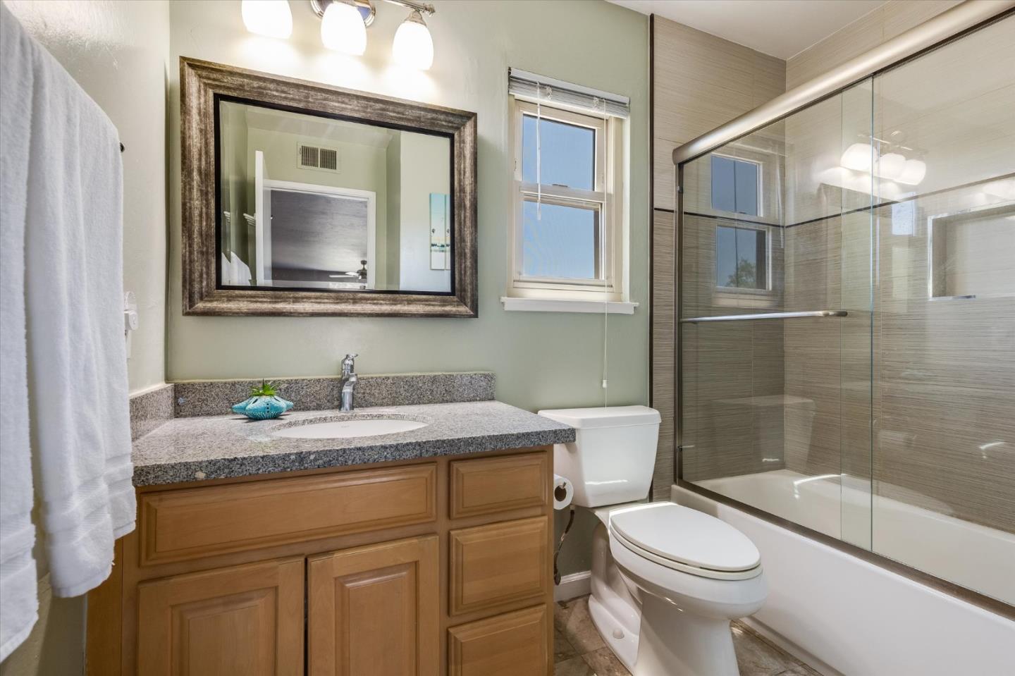282 Bluefield DR