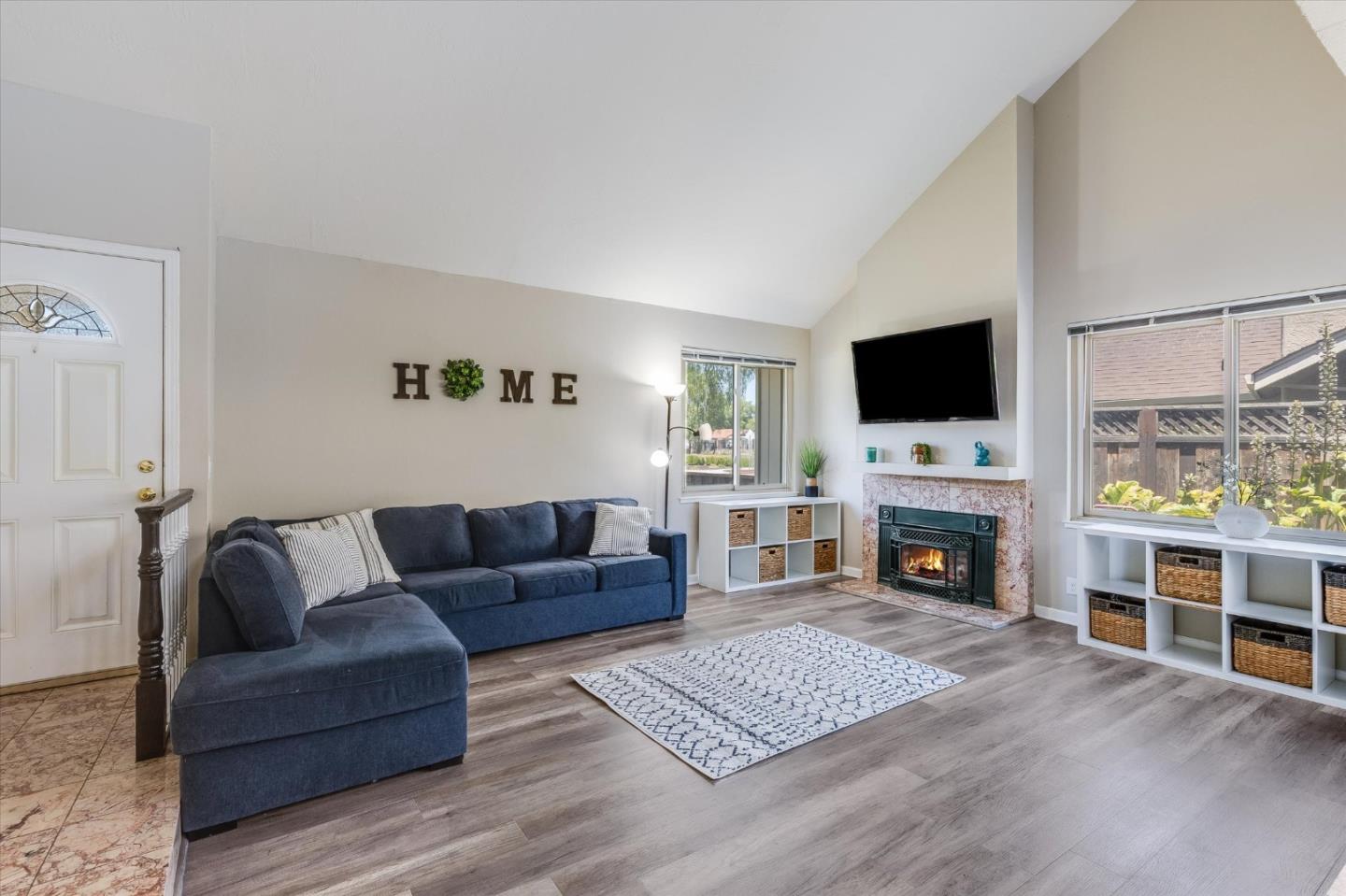 282 Bluefield DR