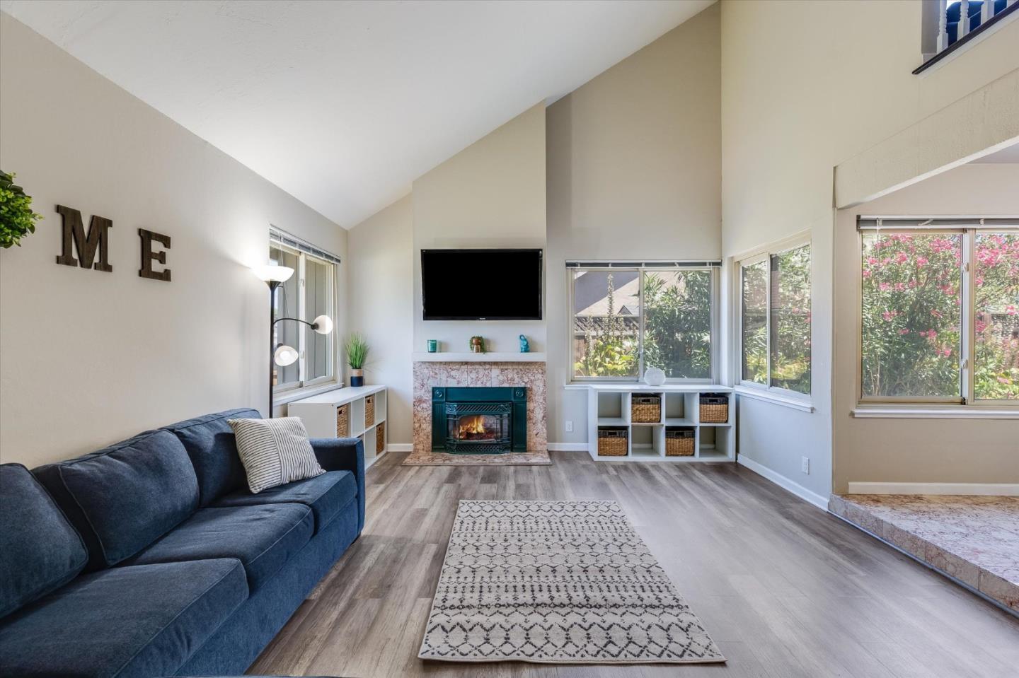282 Bluefield DR