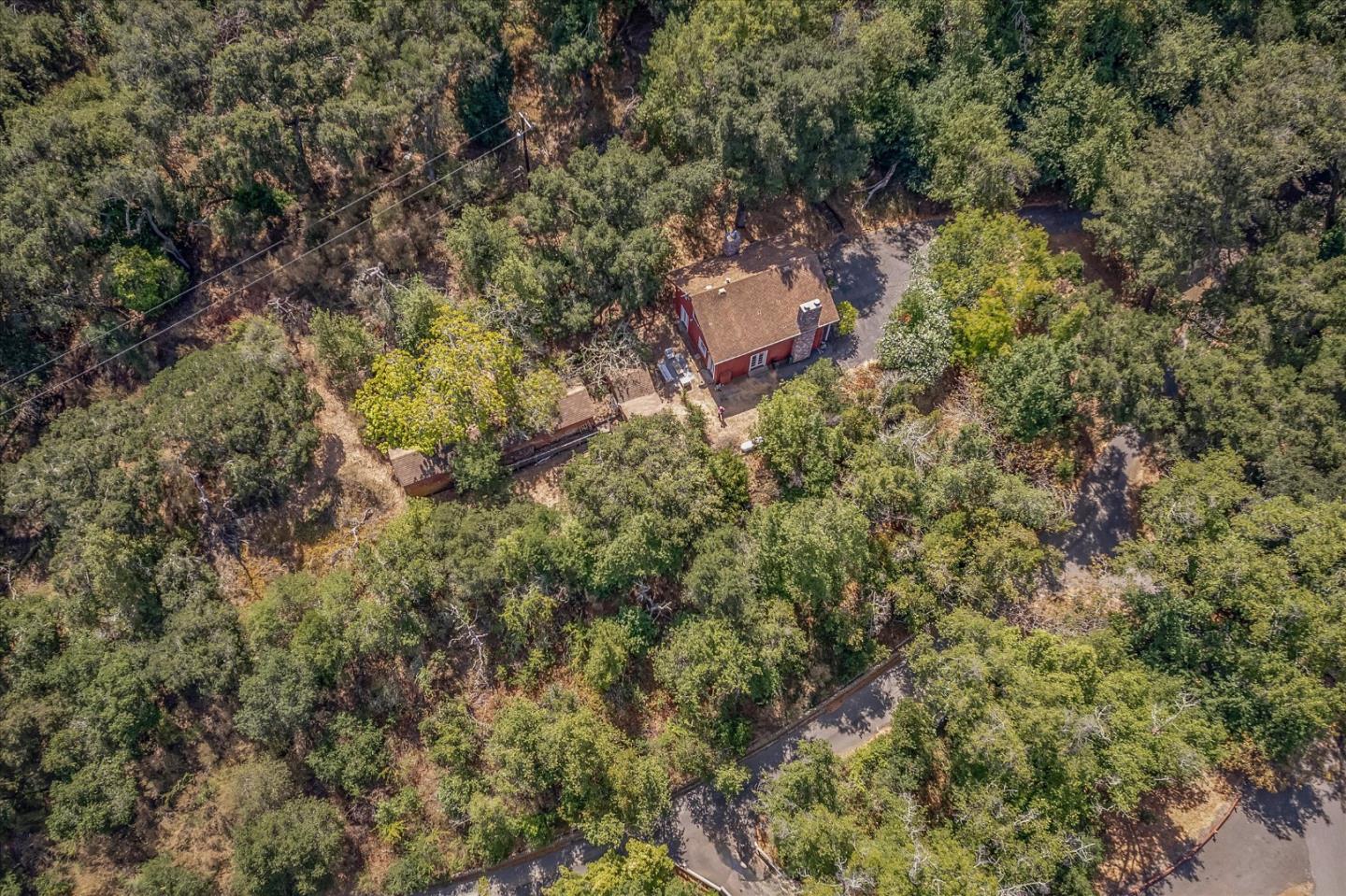 15895 Ravine RD