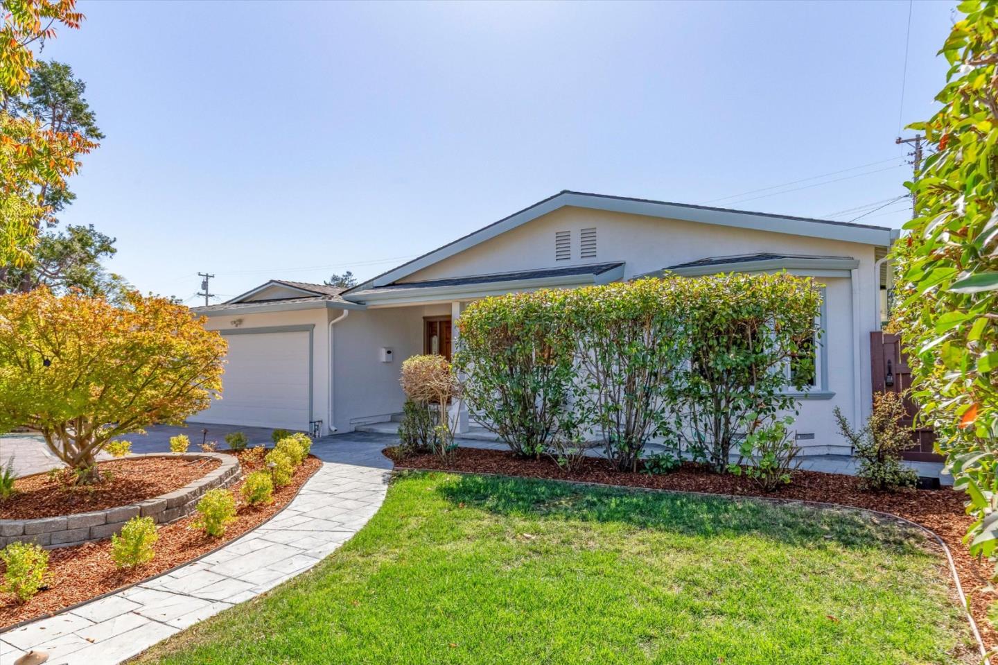 1162 Denver DR
