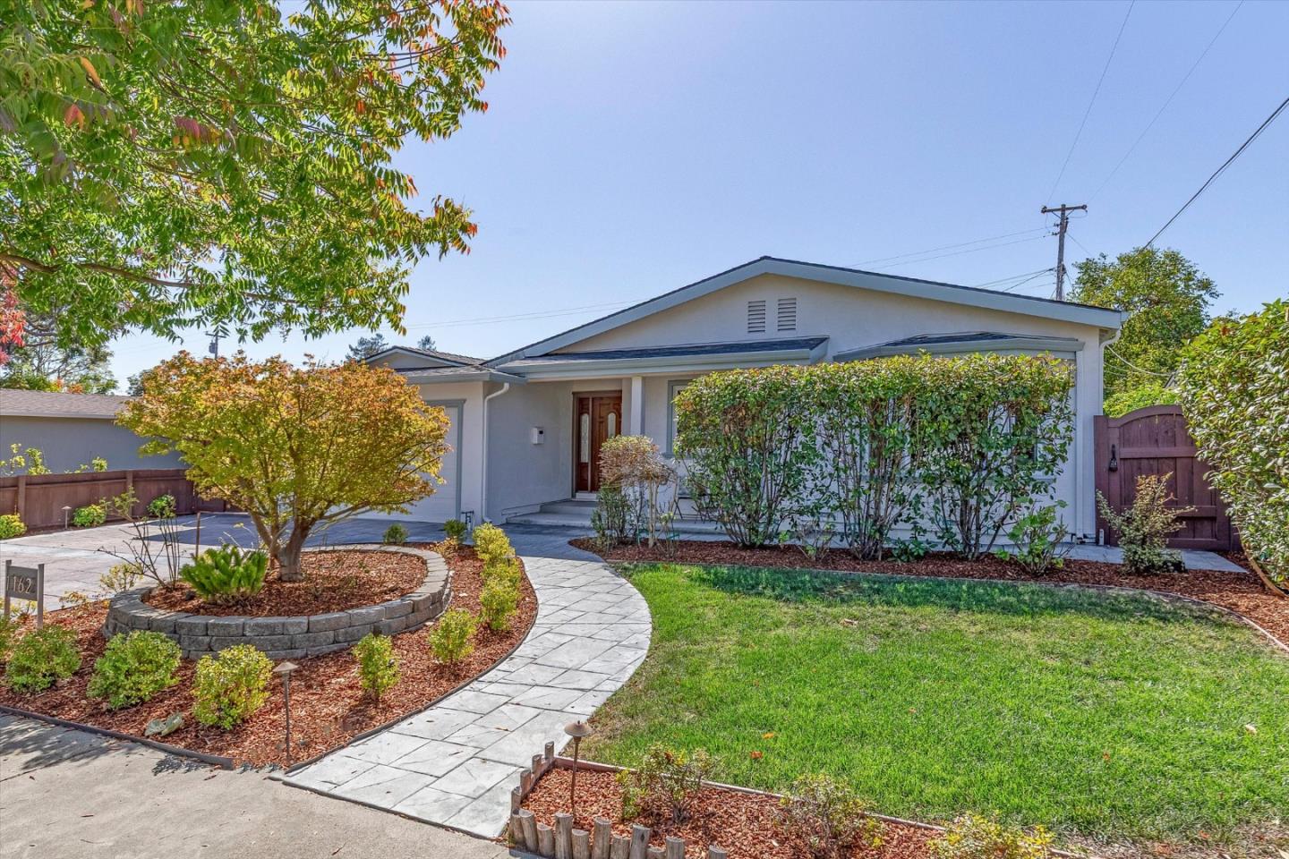 1162 Denver DR