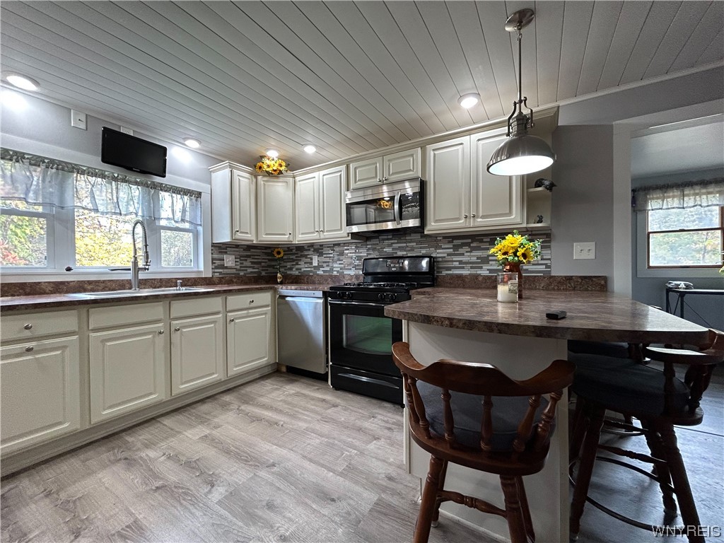 9220 Chautauqua Road