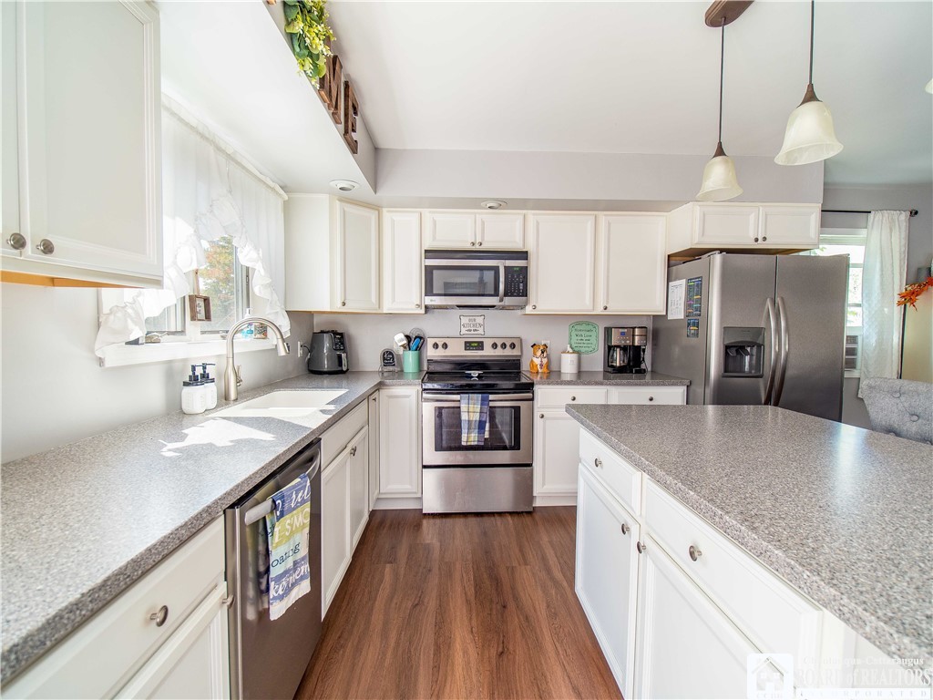 3944 South Nesmith Avenue