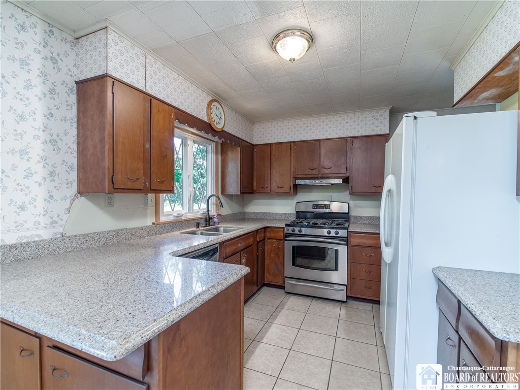 4085 Dutch Hollow Road