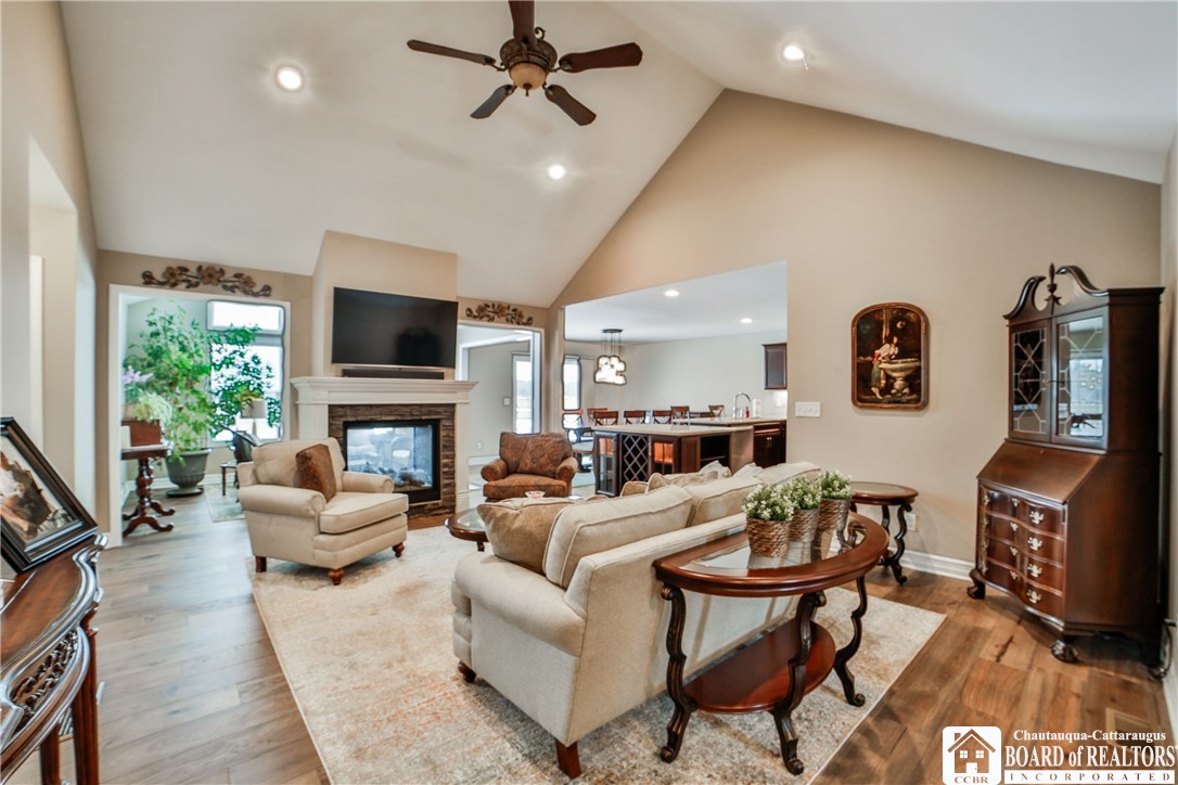 102 Country Club Court