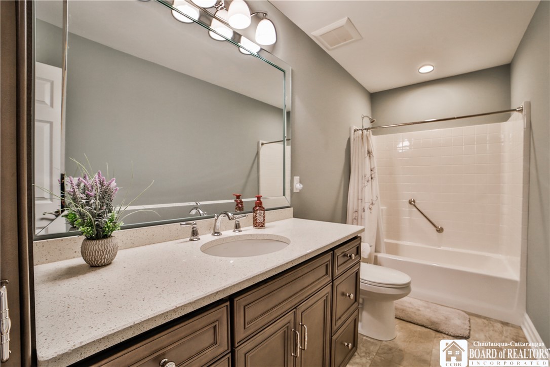 102 Country Club Court