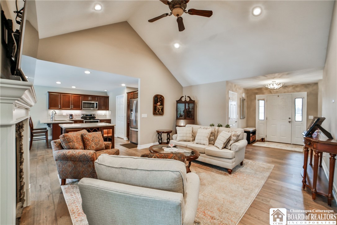 102 Country Club Court