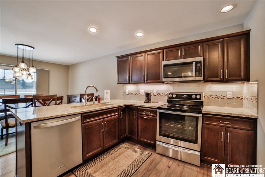 102 Country Club Court