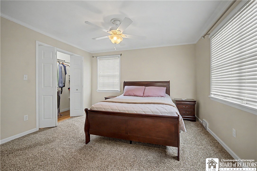 32 University Park