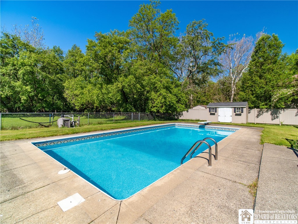 32 University Park