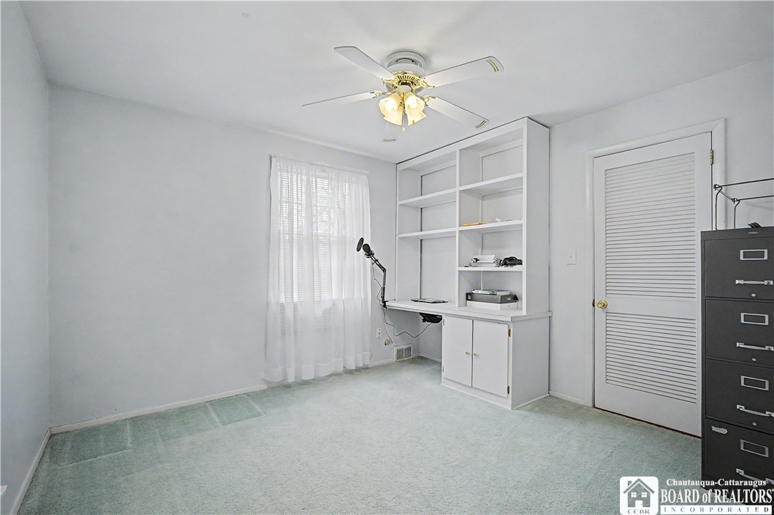 32 University Park