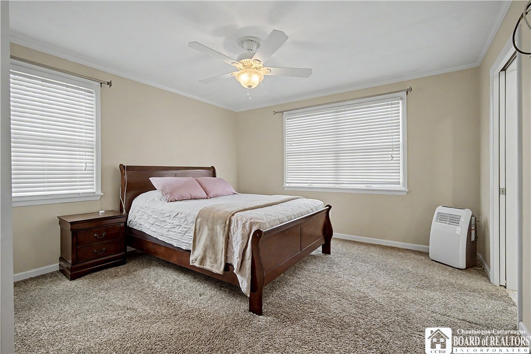 32 University Park