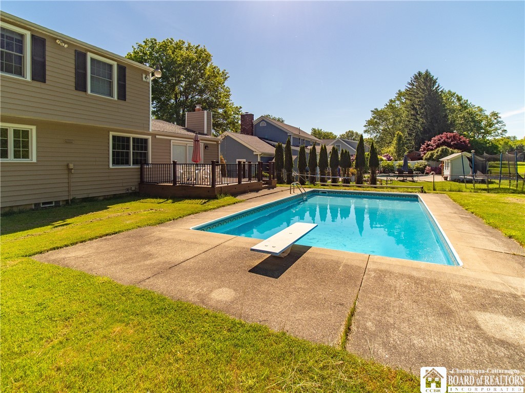32 University Park