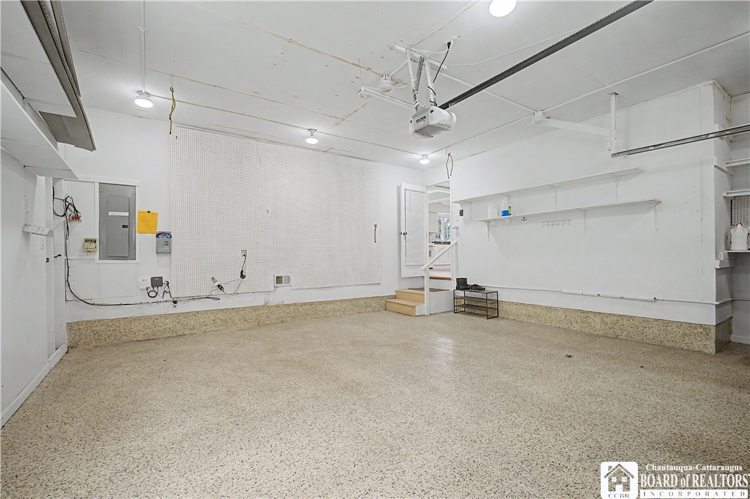 32 University Park