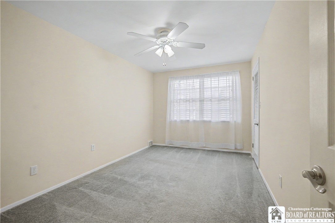 32 University Park