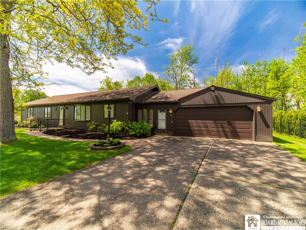 9 Gratiot Court