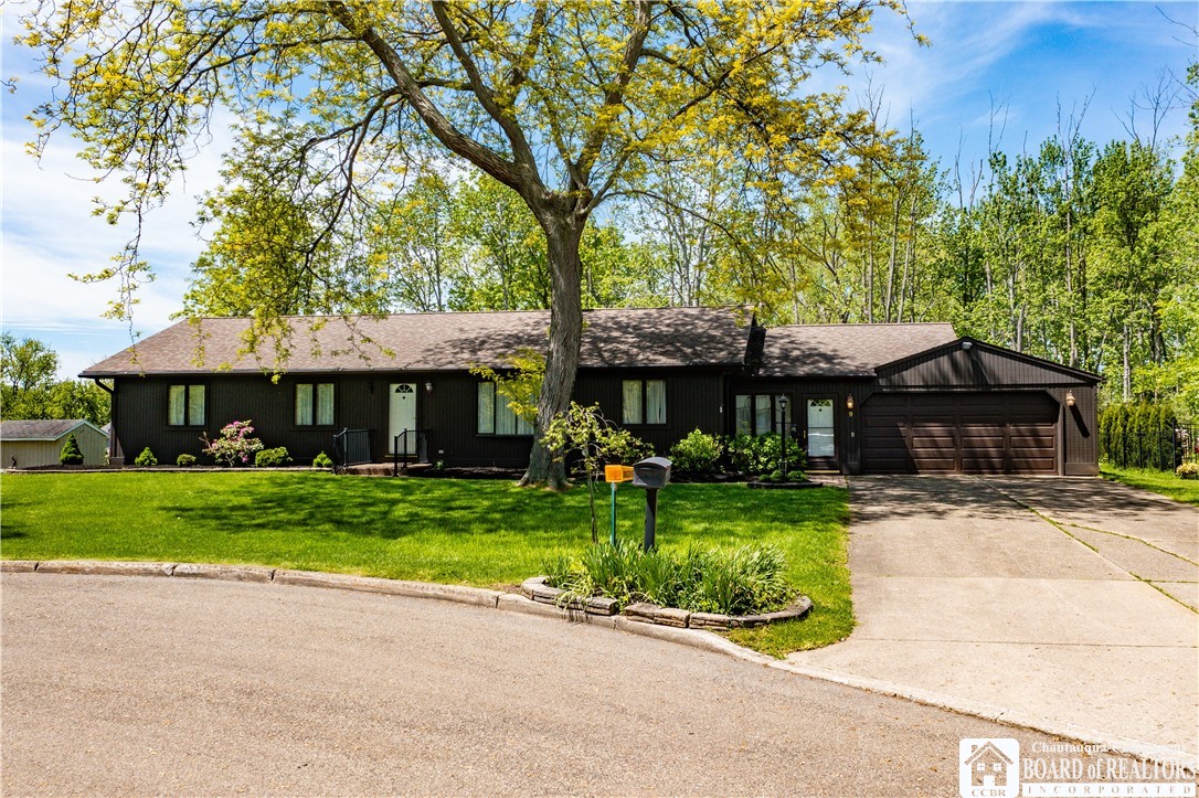 9 Gratiot Court