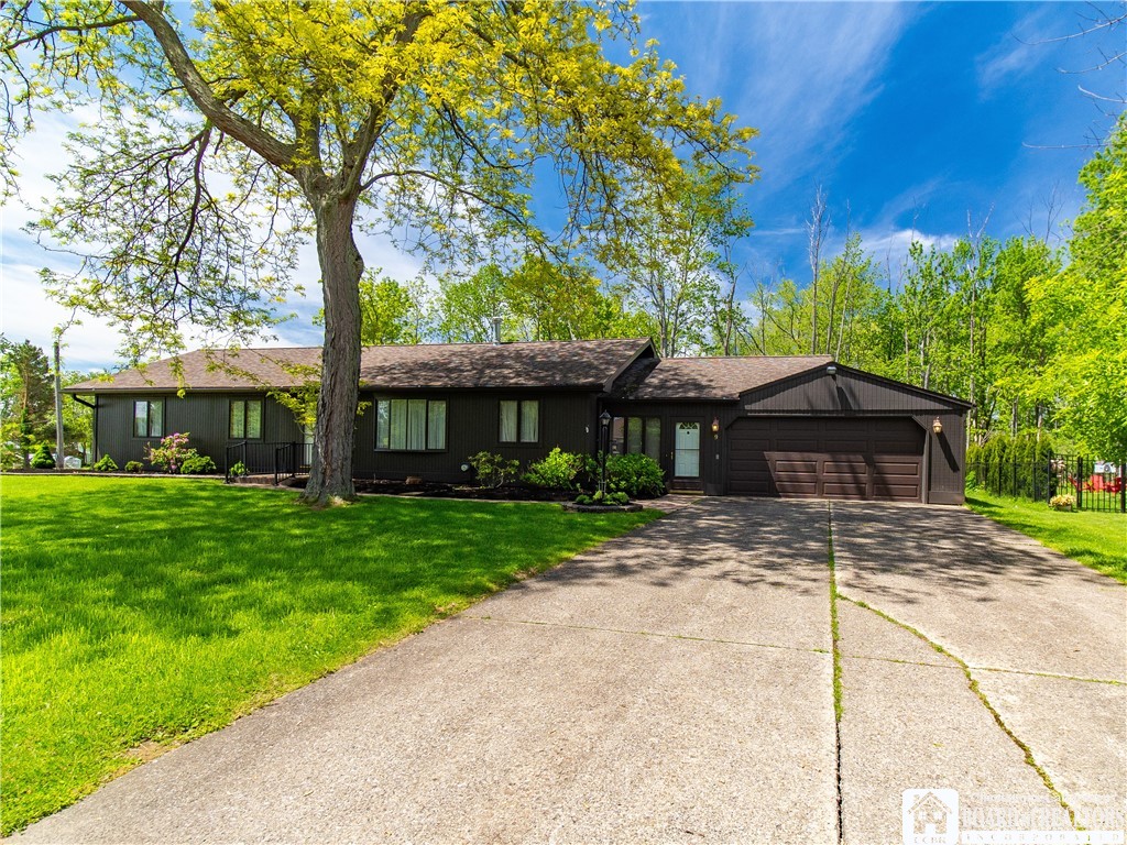 9 Gratiot Court