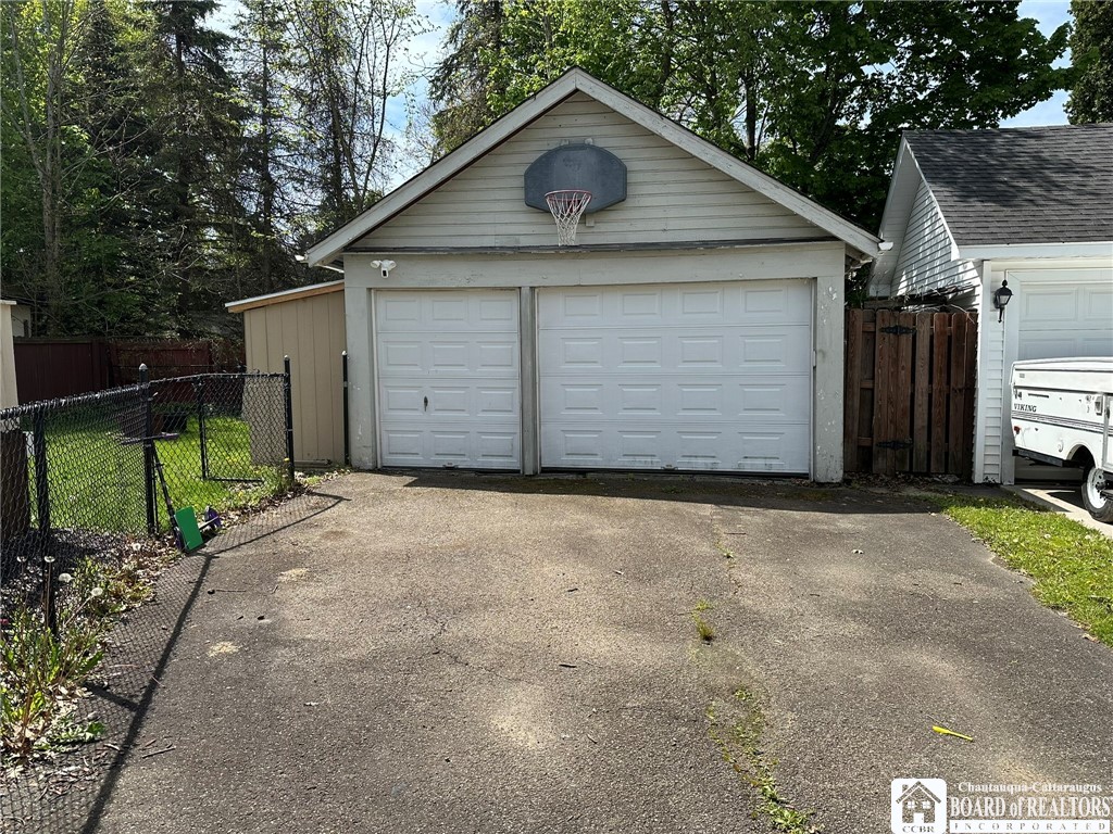 17 Pershing Avenue